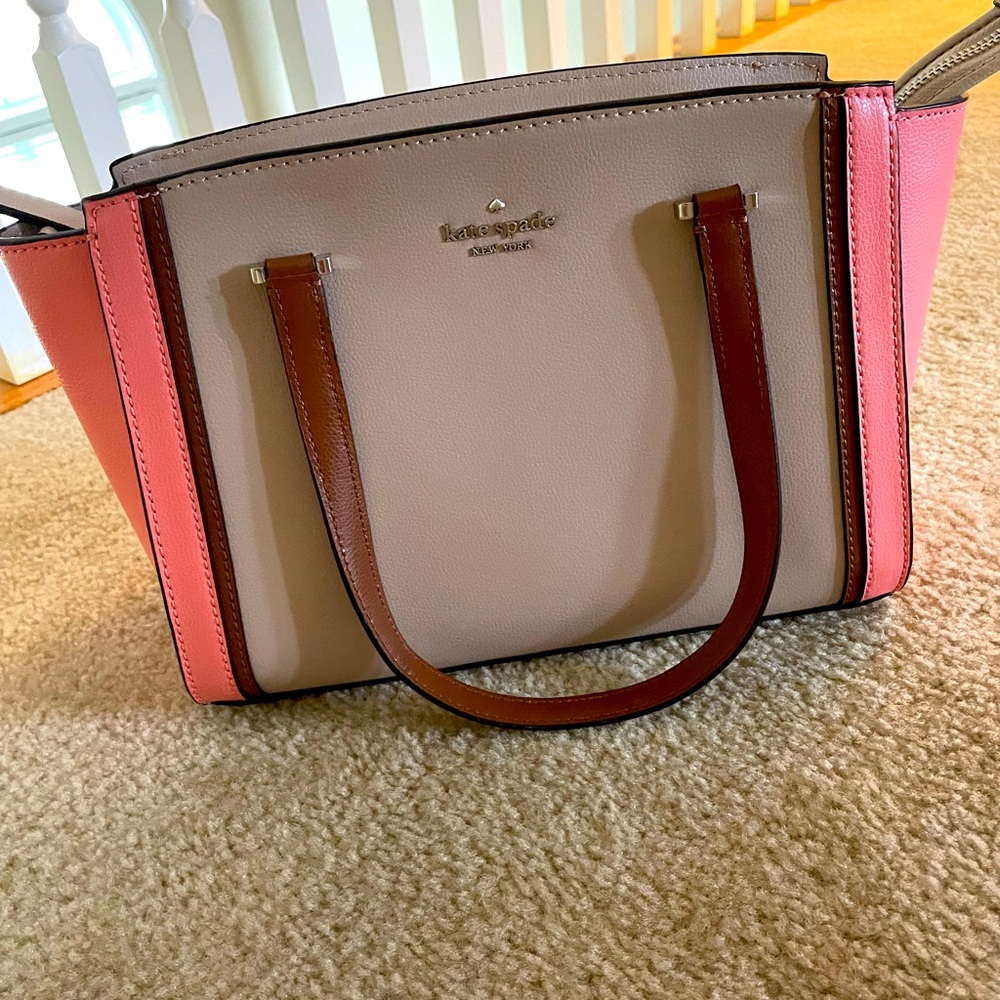 Kate Spade purse, NWOT  !!HOT DEAL!!